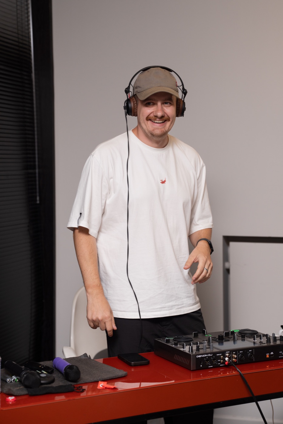 BORZOV за пультом Denon DJ